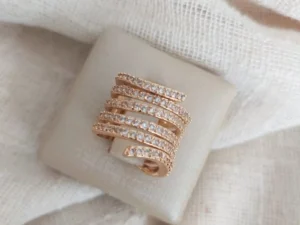Anel Listrado Cravejado Em Microzircônia Banhado A Ouro 18k Tamanho 16