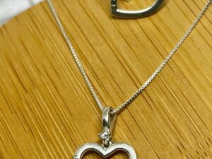 Conjunto Pingente + Colar e Brinco Coração Vazado Inspiração Pandora Prata 925