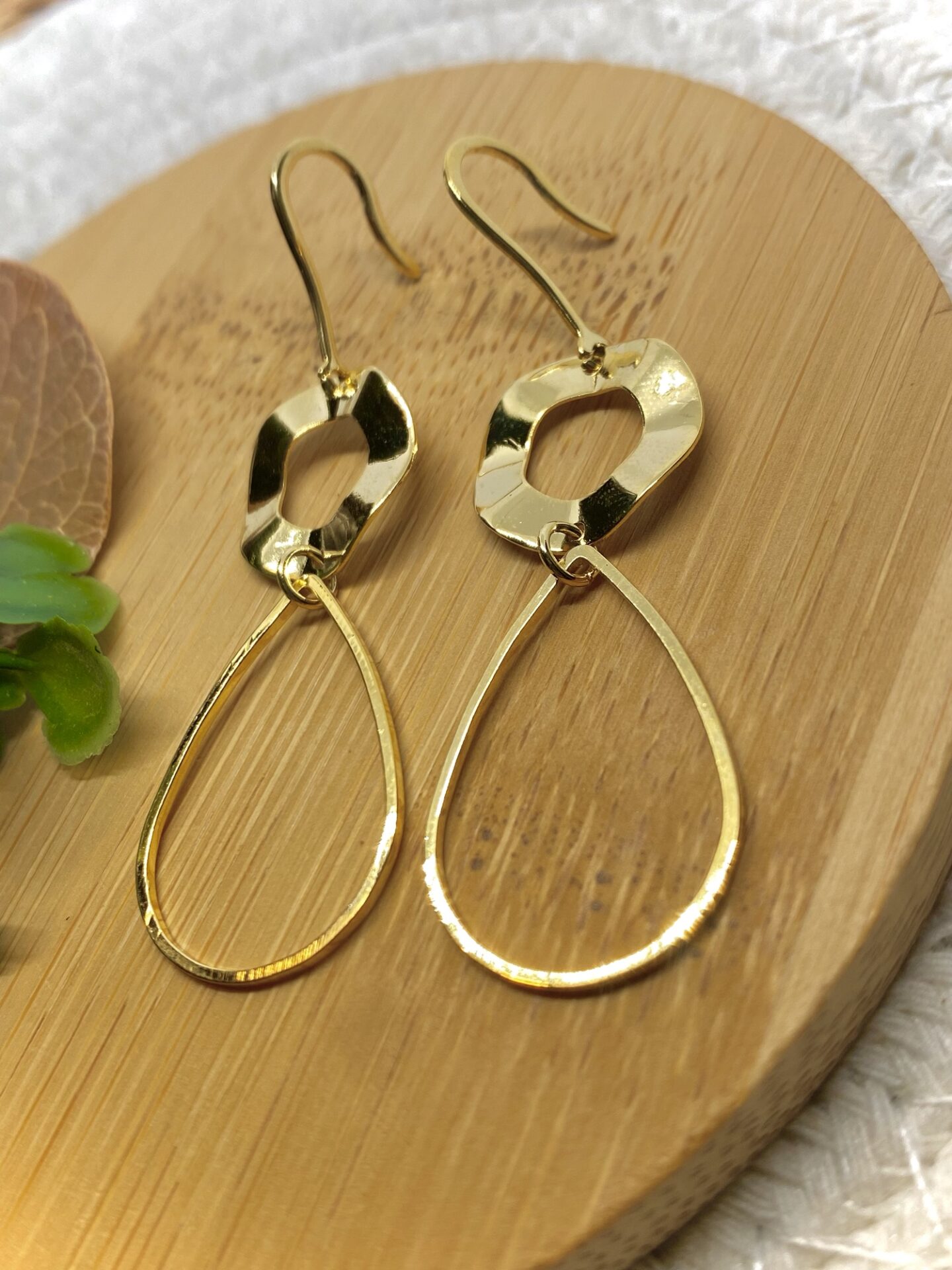 Brinco Longo Banhado a Ouro 18k