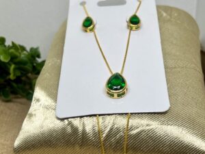 Conjunto Colar + Brinco Gota Verde-Esmeralda Banhado A Ouro 18k