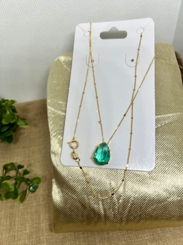 Colar Gota de Zircônia Verde Banhado a Ouro 18k