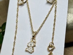 Conjunto Brinco + Colar +Pingente de Coelho Banhado a Ouro 18K