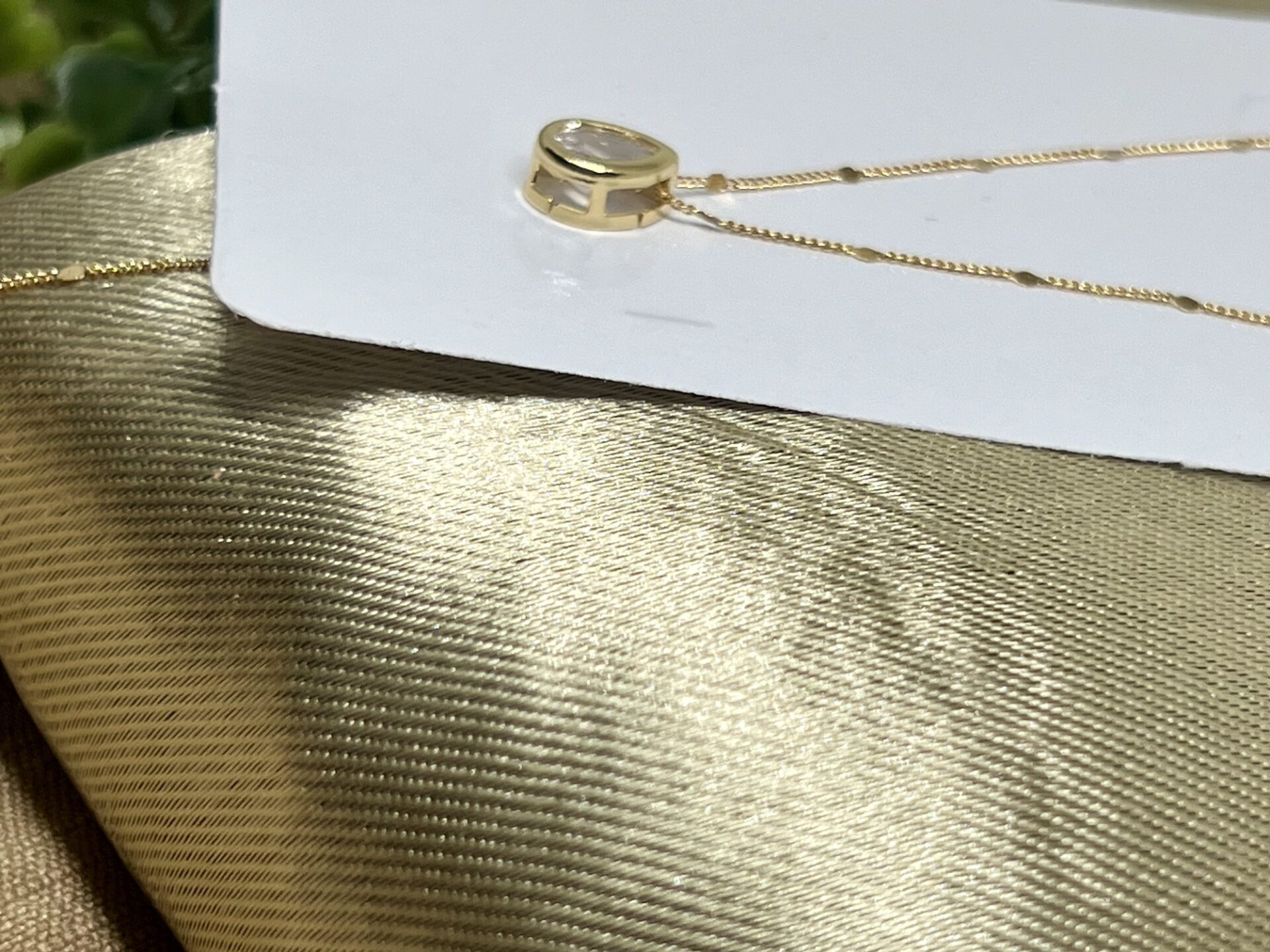 Colar + Pigente Gota em Zircônia Banhado a Ouro 18k