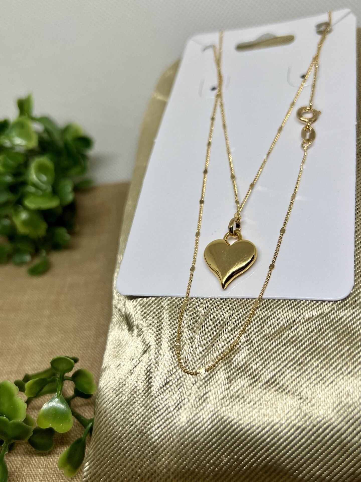 Colar + Pingente de Coração Banhado a Ouro 18k