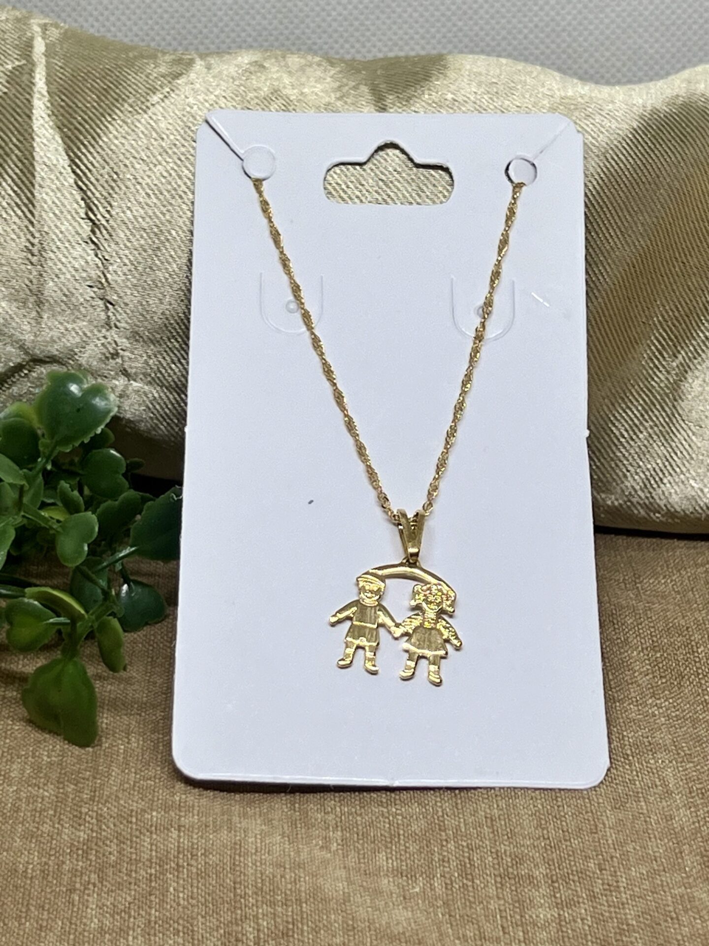 Cordão Trançado + Pingente Casal de Filhos Banhado a Ouro 18k