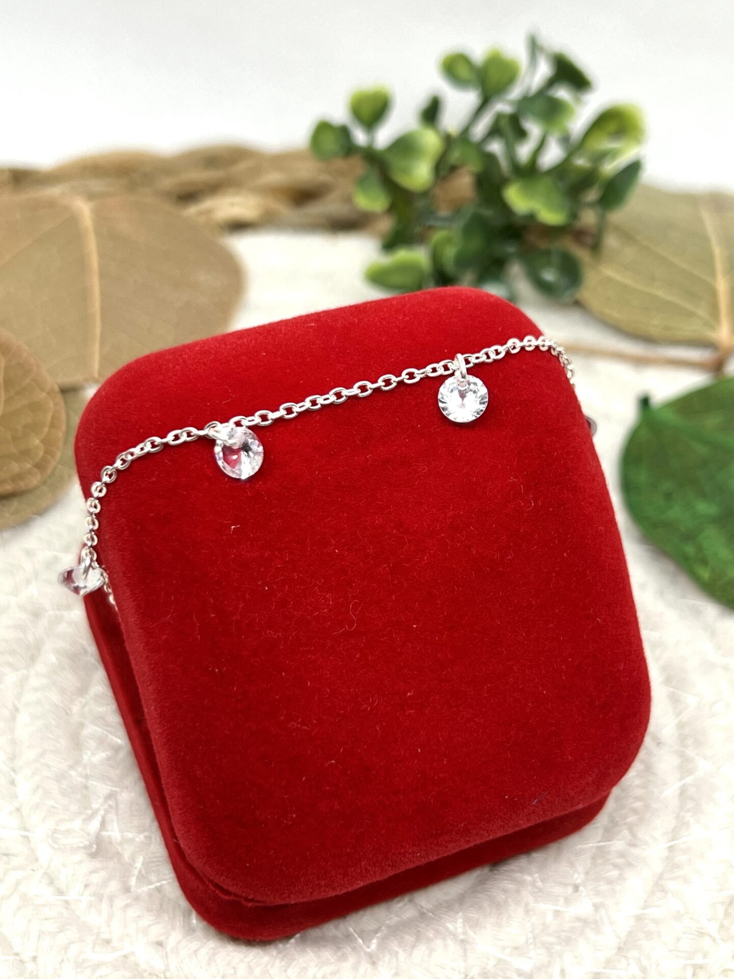 Pulseira com Pingentes de Zircônias, Banho de Prata 925