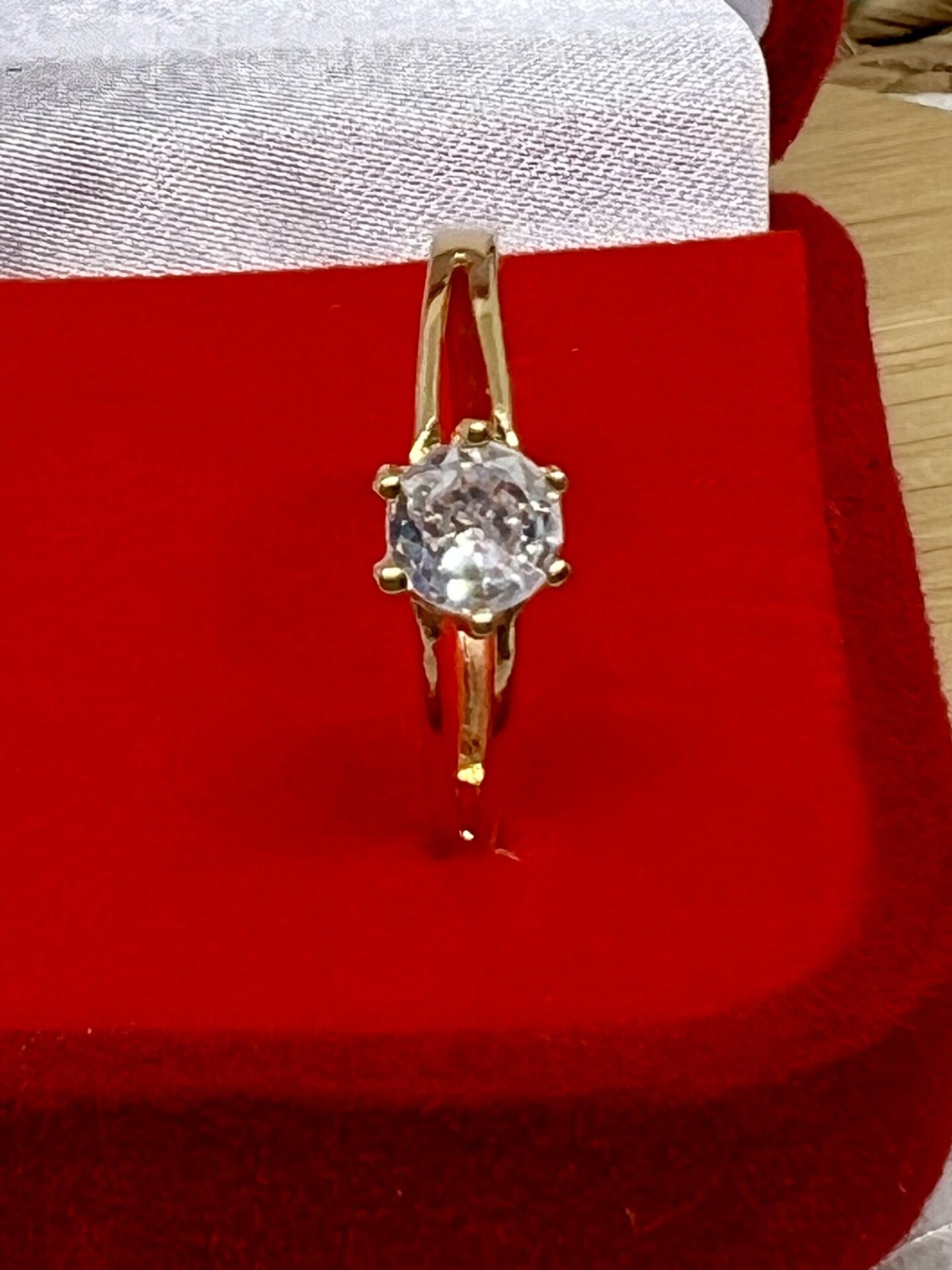 Anel Solitário com Zircônia, banhado a ouro 18k - Imagem 2