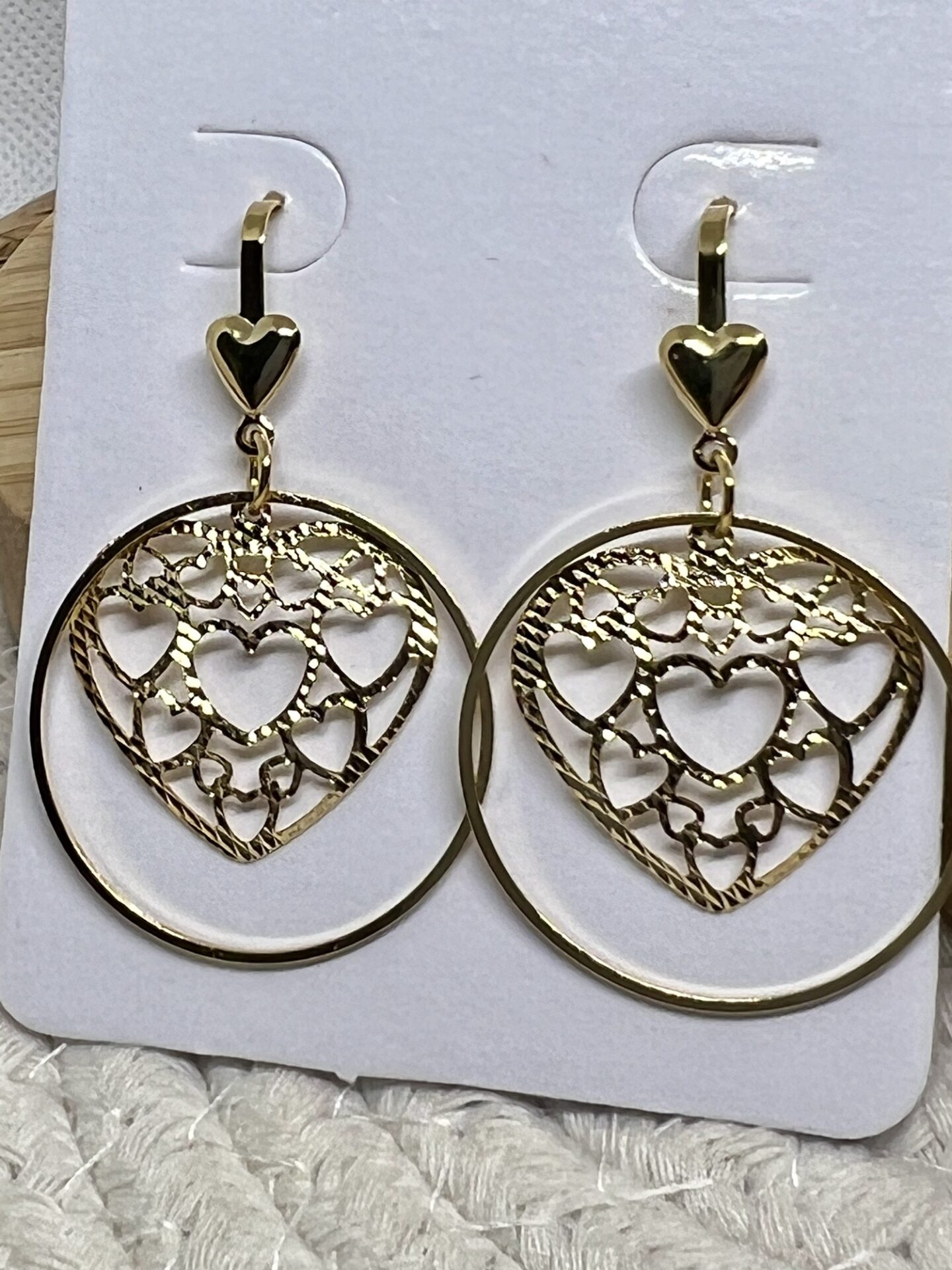 Brinco com Arcos e Coração Banhado a ouro 18k