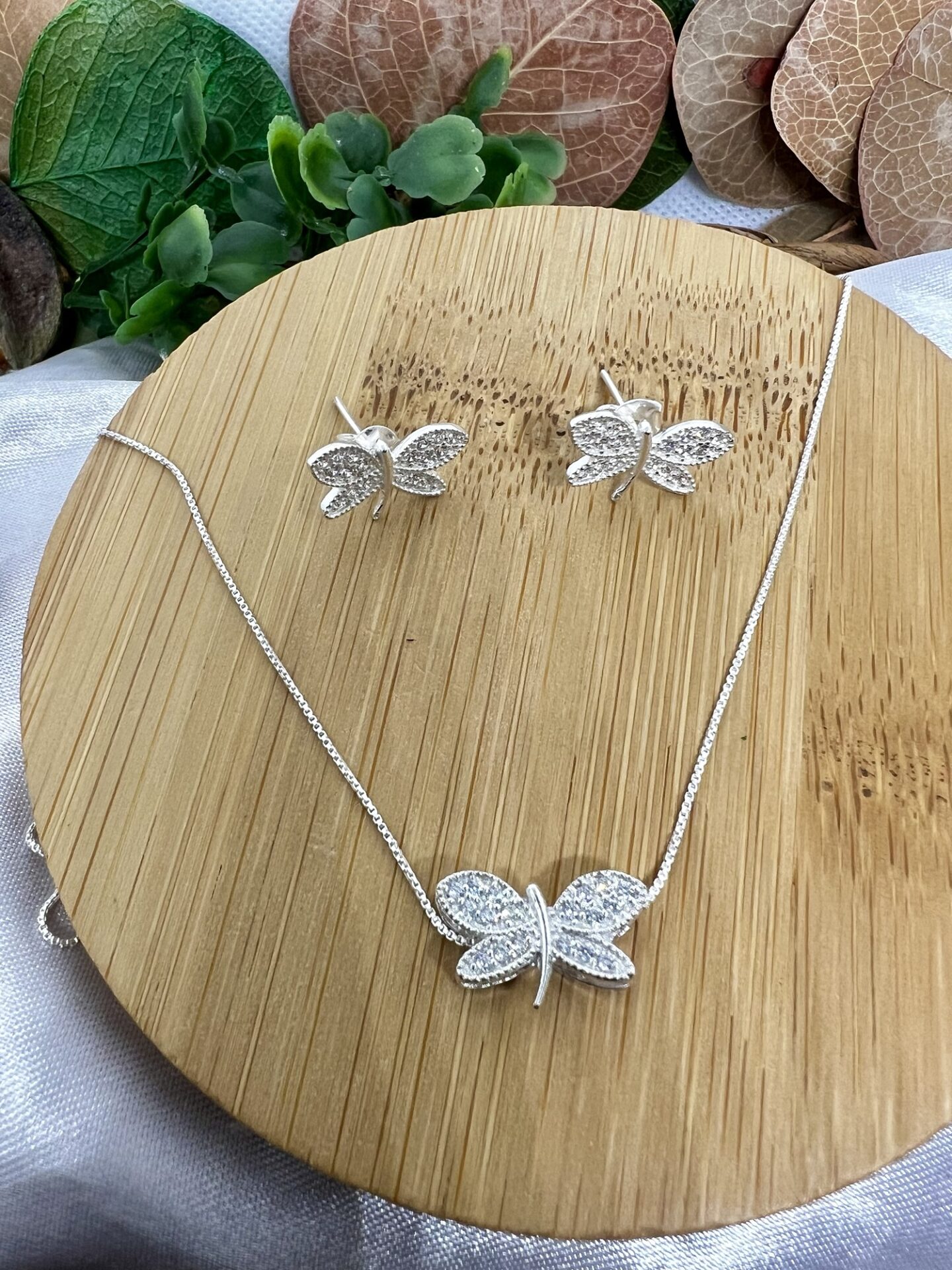 Conjunto Colar + Pingente + Brinco Libélula Cravejada em Microzirnoneas | Prata 925