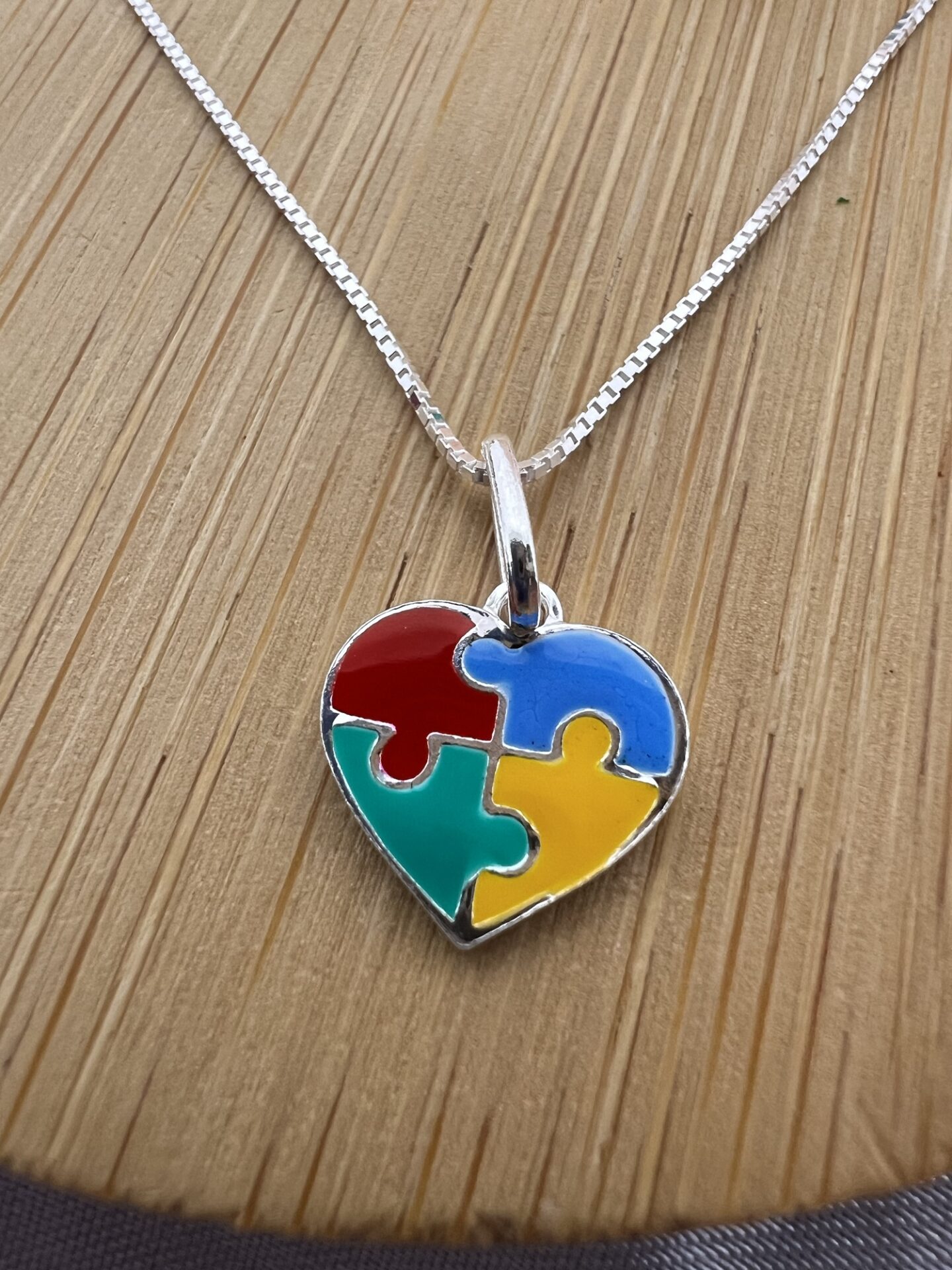 Conjunto Colar + Brinco + Pingente, Inspiração Autismo | Prata 925 - Imagem 2