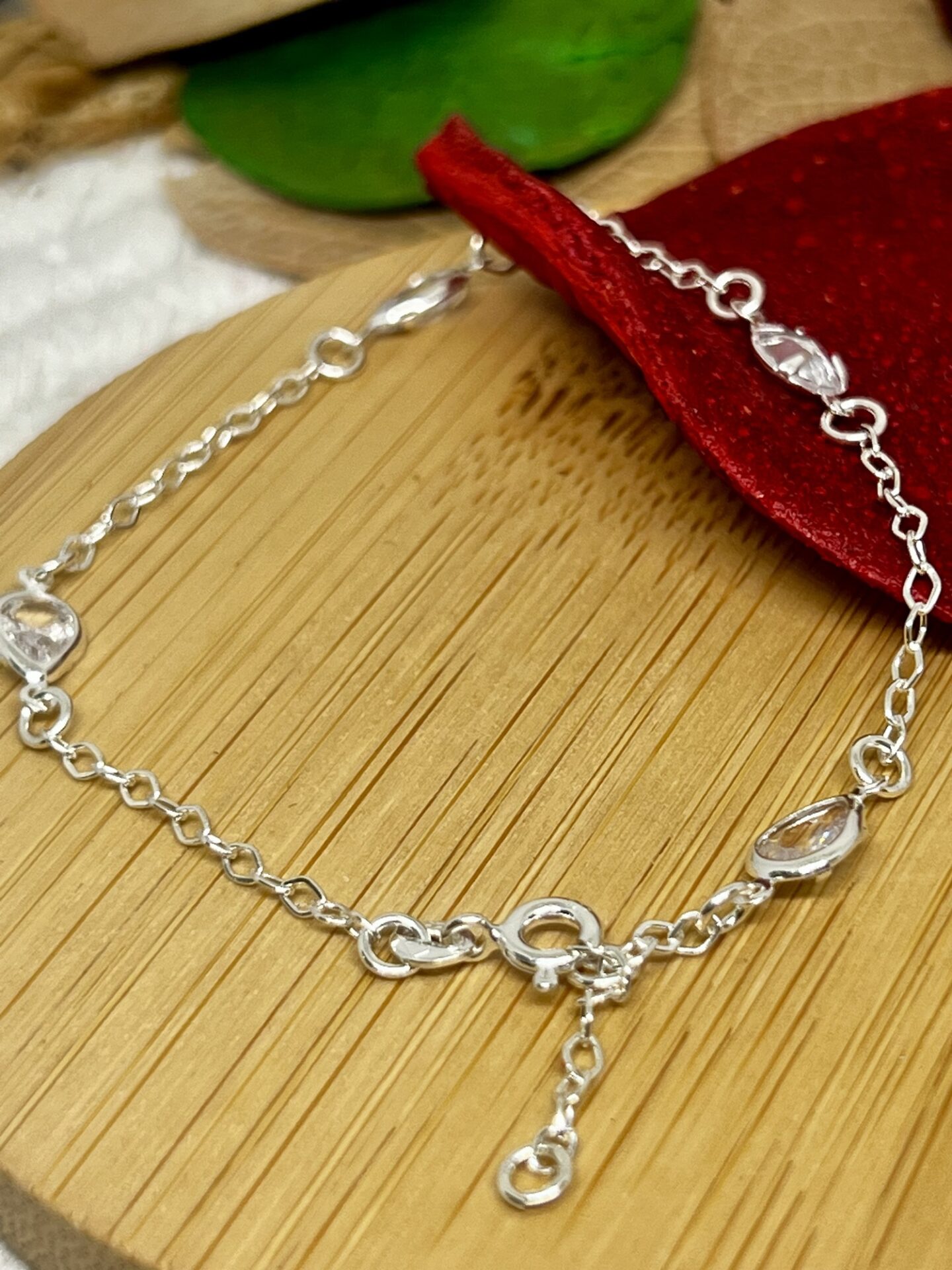 Pulseira com Elos em Gota de Zircônias em Prata 925