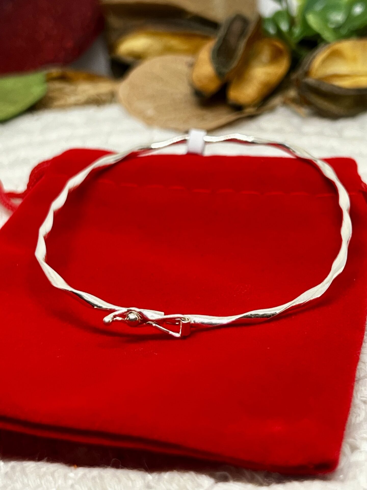Elegância e Durabilidade: Bracelete de Fio Torcido em Prata 925