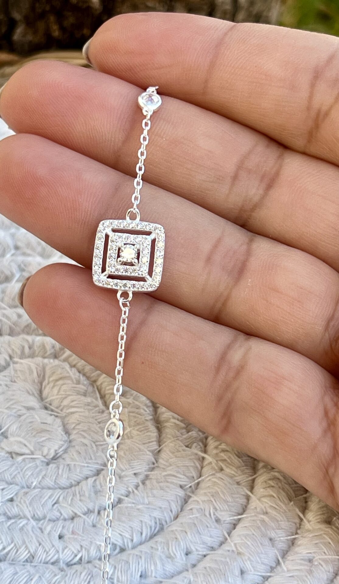 Pulseira em Prata 925 com Detalhes em Pedras Zircônias